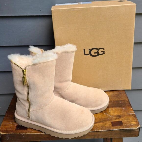 UGG Marice Tan Suede Gold Zip Up Shearling Boots size 6 NEW! NIB! NWT! - Picture 2 of 12